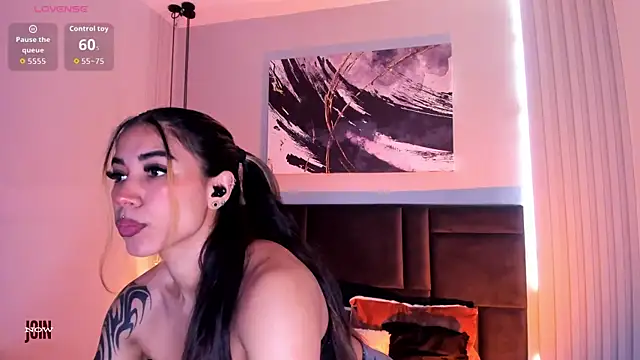 Raven Dooll online show from July 2026 01:37:01 PM