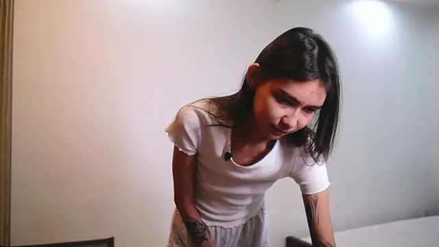 amy peachy online show from March 2026 02:15:01 AM