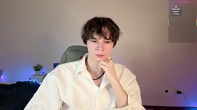 AnthonyCuutie online show from June 2026 04:57:02 PM