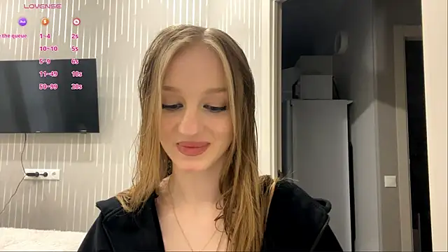 Anika Socutehe online show from June 2026 03:05:01 PM