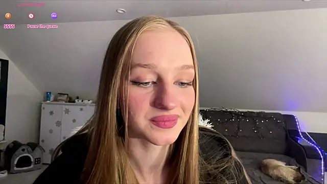 Anika Socutehe online show from June 2026 08:35:01 PM
