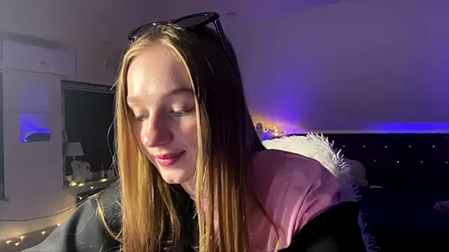 Anika Socutehe online show from June 2026 09:37:02 PM