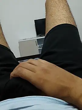 shybullggn online show from May 2026 04:22:02 PM
