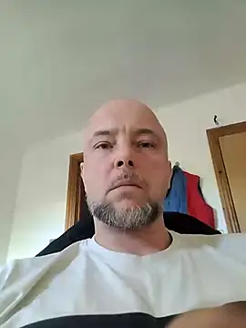 HornyDaddyMuscle online show from May 2026 01:50:01 PM