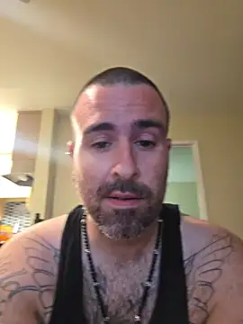 Biggbaddwulf7 online show from June 2026 07:32:02 AM
