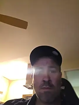 Biggbaddwulf7 online show from June 2026 07:44:01 AM
