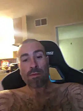 Biggbaddwulf7 online show from June 2026 10:10:01 AM