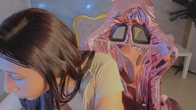 moraa s online show from March 2026 12:33:02 PM