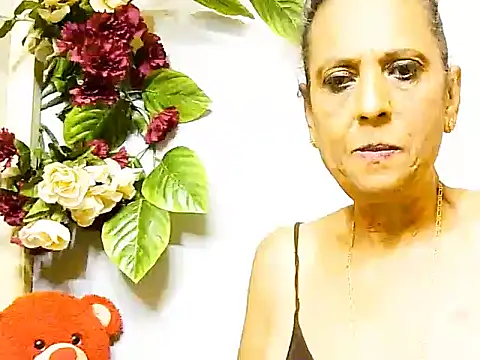 Hot queen58 online show from May 2026 06:43:02 AM