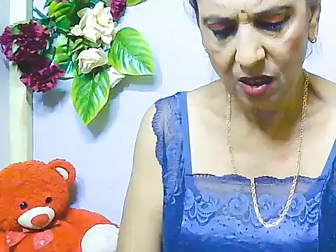 Hot queen58 online show from June 2026 04:13:01 PM