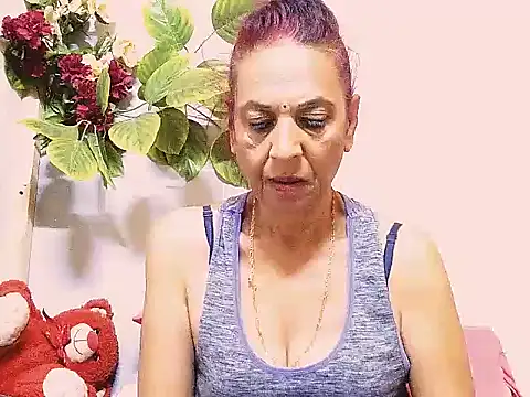 Hot queen58 online show from July 2026 06:49:02 AM
