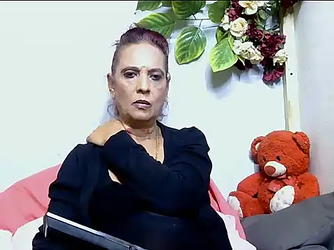 Hot queen58 online show from July 2026 08:05:01 PM