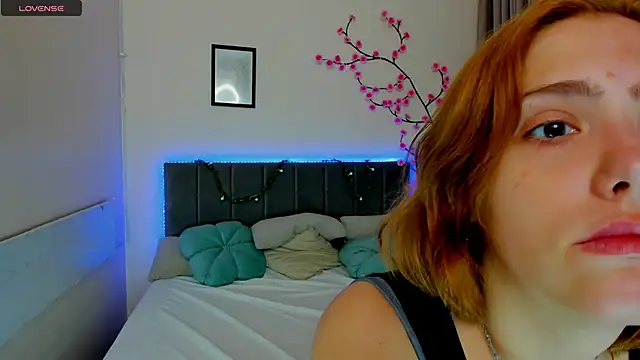 DellaRows online show from June 2026 05:27:01 AM