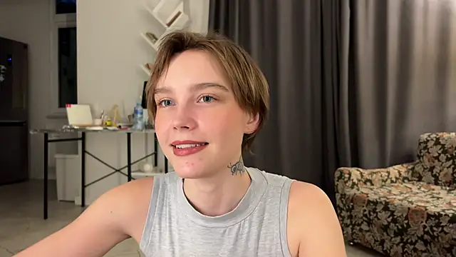 Lolatatee online show from June 2026 05:06:01 PM