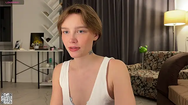 Lolatatee online show from July 2026 09:03:01 PM