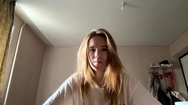 LeomaJee online show from June 2026 01:32:02 PM