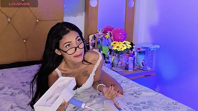 Snapshot of Antonella-smitt chatting on March 2026 03:08:01 PM Antonella-smitt online show from March 2026 03:08:01 PM