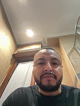 alexandeerr1986 online show from July 2026 12:56:02 PM