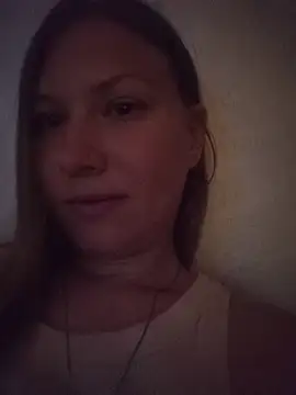 August Shine online show from May 2026 06:14:02 PM