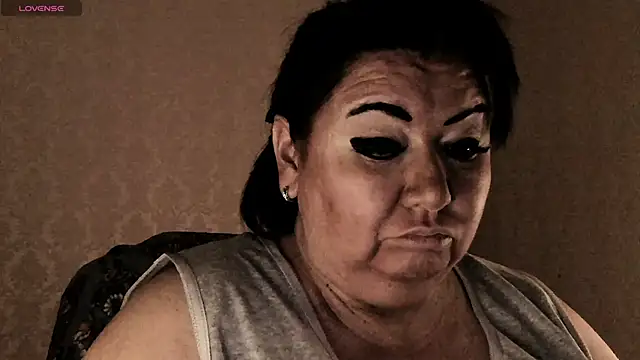 Snapshot of EroticaX chatting on February 2026 12:33:02 AM EroticaX online show from February 2026 12:33:02 AM