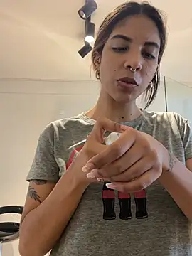 VioletaHills  online show from April 2026 12:28:01 PM