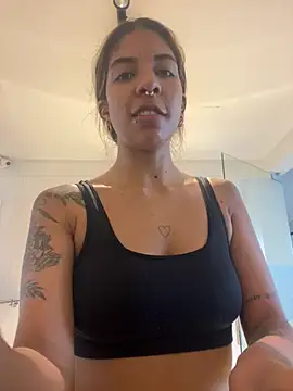 VioletaHills  online show from April 2026 12:13:01 PM