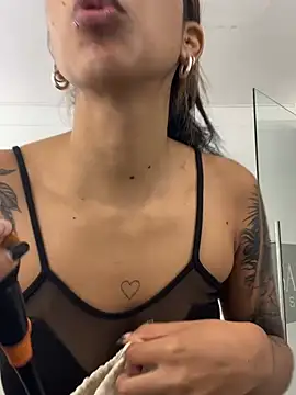 VioletaHills  online show from June 2026 01:15:01 PM