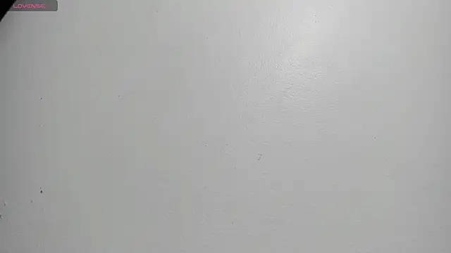 Titan Moreno  online show from May 2026 12:00:02 PM