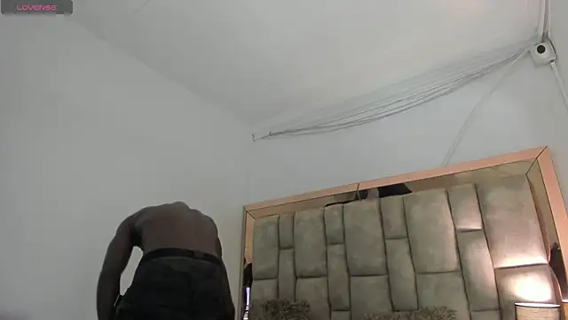 Titan Moreno  online show from July 2026 12:03:02 PM