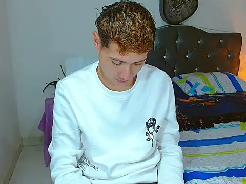  Santi2 online show from April 2026 01:06:02 AM