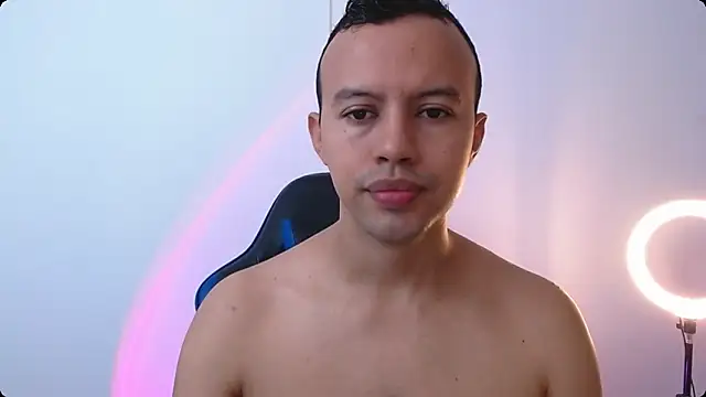 Snapshot of Damian_Wish chatting on March 2026 01:47:01 PM Damian Wish online show from March 2026 01:47:01 PM