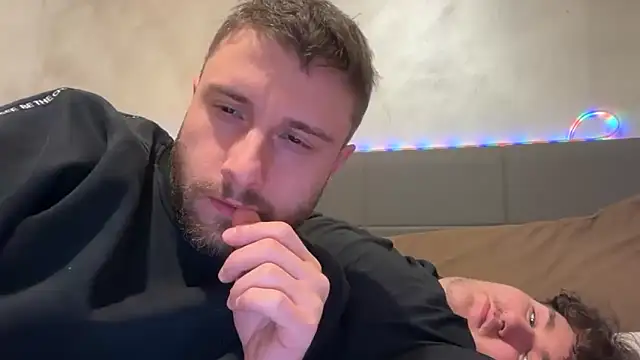 coppiachaserchubby online show from April 2026 09:53:02 PM