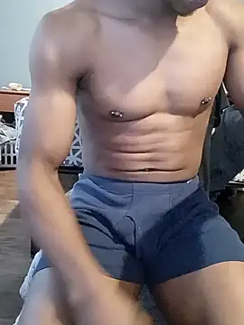 p13guy42 online show from May 2026 12:30:01 AM