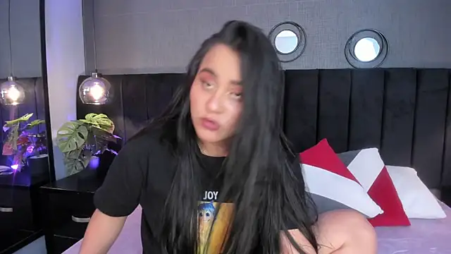 Snapshot of alejandra__garcia chatting on March 2026 03:56:01 AM alejandra garcia online show from March 2026 03:56:01 AM