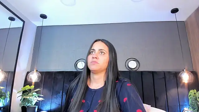 alejandra  garcia online show from May 2026 02:39:01 AM