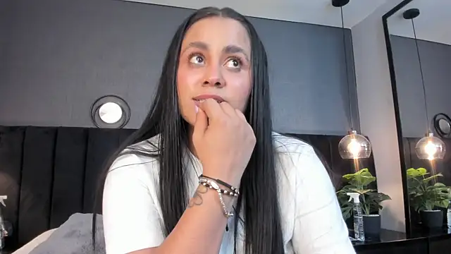 alejandra  garcia online show from June 2026 02:37:02 AM