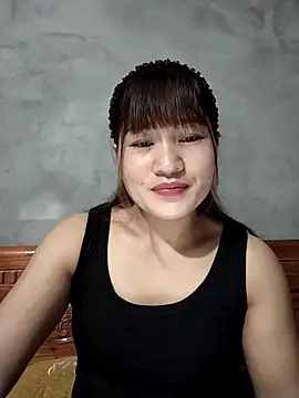 Lilinn  online show from April 2026 04:48:02 PM