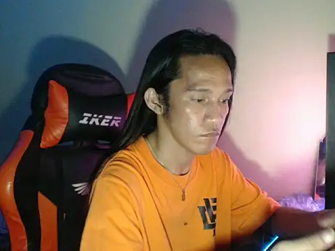 ashelyxyn69xx online show from April 2026 01:23:02 PM