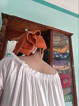 Beauty-3 online show from May 2026 09:37:01 AM