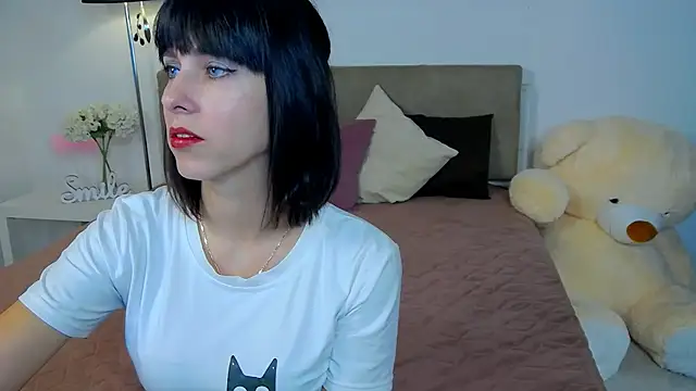 HeidieRaven online show from April 2026 12:34:02 PM