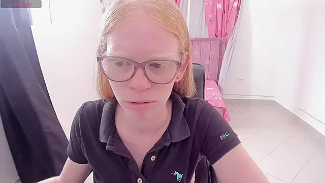 Albingirl online show from March 2026 07:25:01 PM