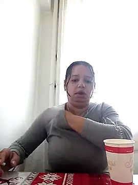 roxana e43 online show from May 2026 04:41:02 AM