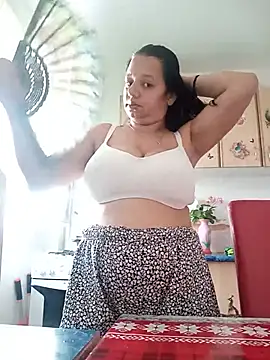 roxana e43 online show from June 2026 03:49:02 PM