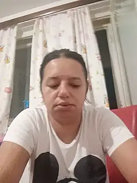 roxana e43 online show from July 2026 09:06:02 PM