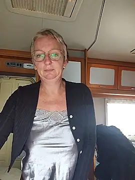 lescoquinsdu40 online show from March 2026 10:10:01 AM