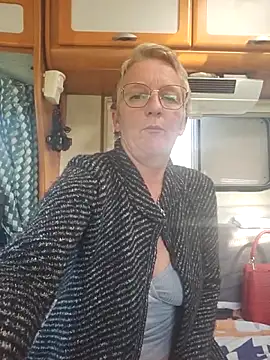 lescoquinsdu40 online show from March 2026 01:47:01 PM