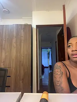 Emi rousse online show from April 2026 12:08:02 PM