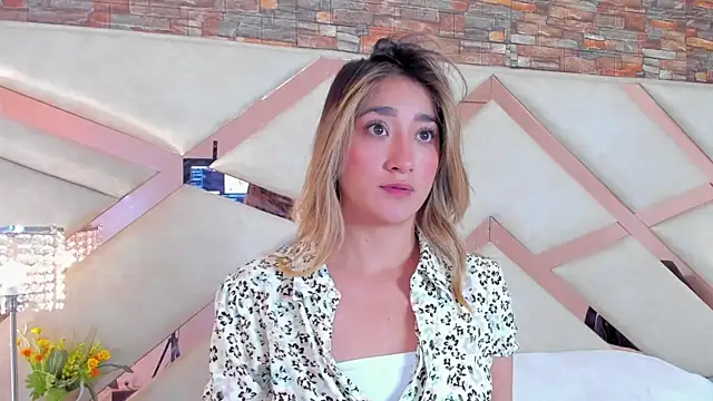 lucy davies online show from July 2026 11:08:01 AM