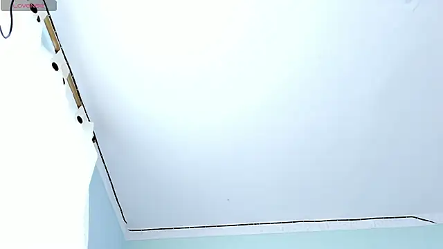 WineLuxDuo online show from April 2026 01:27:02 PM