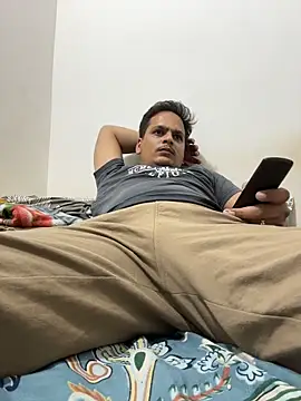 Snapshot of the_guy_u_desire chatting on March 2026 03:49:02 PM the guy u desire online show from March 2026 03:49:02 PM